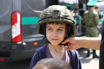 Большой спортивный праздник \"Волны единства\" проходит в Бресте