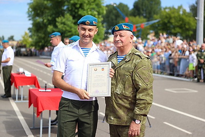 В Беларуси прошли праздничные мероприятия ко Дню десантников