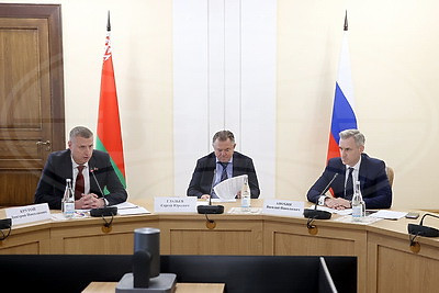 Крутой призвал вывести сотрудничество со Смоленской областью на самый высокий уровень