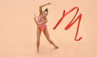 Гимнастка Анастасия Салос завершила спортивную карьеру