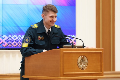 Сотрудники органов МЧС посетили с экскурсией Дворец Независимости