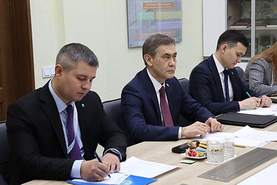Встречи с международными наблюдателями проходят в ЦИК