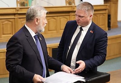 Развитие промышленности, повышение уровня жизни. Делегаты ВНС об ориентирах на будущую пятилетку