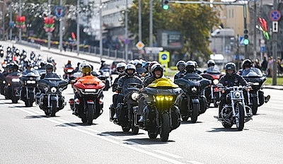 Мотопарад H.O.G. Rally Minsk стартовал от Кургана Славы в праздничный Минск