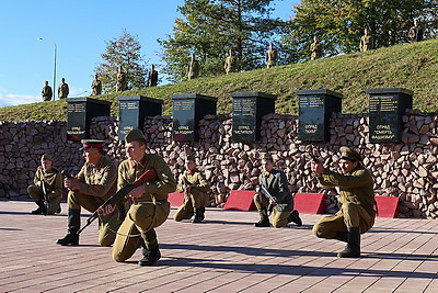 Мемориал в честь партизан легендарной бригады открыли после реконструкции в Полоцком районе