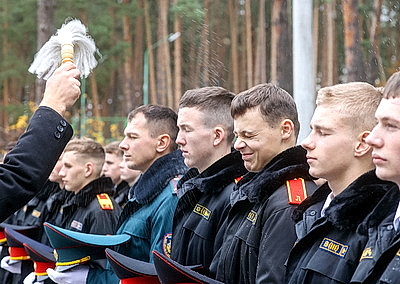 Быть честными и добросовестными. Клятву лицеиста МЧС дали 77 ребят