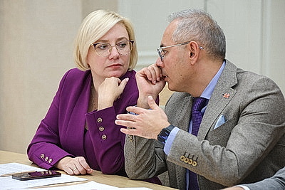 В Совете Республики состоялась встреча с представителями торговых сетей