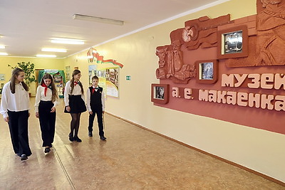 \"Его пьесы стали глотком свежего воздуха\". Об Андрее Макаенке вспоминали на малой родине