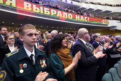 \"Мы не забыли\". Лукашенко на торжественном собрании к 80-летию Победы напомнил о важных уроках истории