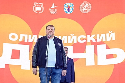 \"Рекорд посещаемости бьется каждый год\". У Дворца спорта отмечают Олимпийский день