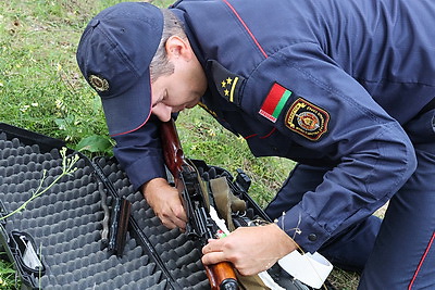 Чемпионат БФСО \"Динамо\" по стрельбе из табельного оружия проходит в Могилевской области