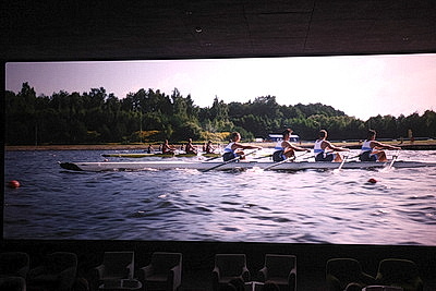 \"Мы сделали все возможное, чтобы удивить\". Режиссер \"Переломного момента\" о дошлифовке фильма