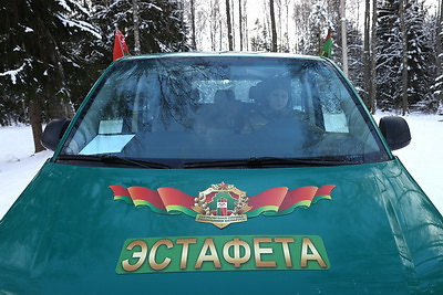 Кубок-символ \"Эстафеты Победы\" торжественно передали российским пограничникам