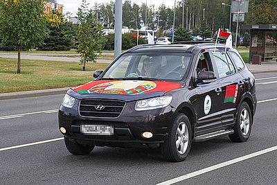 Автопробег \"За единую Беларусь\" проехал по главным улицам Минска