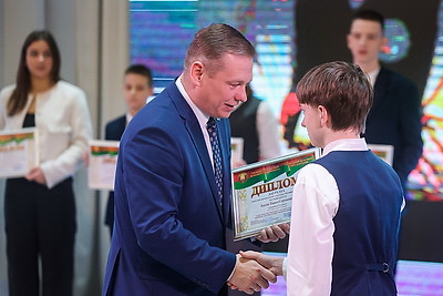 Премию им. А.Дубко вручили одаренным учащимся и студентам в Гродно