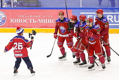 Хоккеисты минской \"Юности\" обыграли \"Брест\"