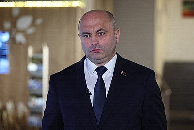 Лукашенко накануне переговоров с Путиным заслушал доклад посла по сотрудничеству с Россией