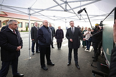 Лукашенко в Мозыре открыл обновленный мост через Припять