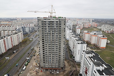 Депутаты оценили квартирный фонд первого в Гомеле небоскреба