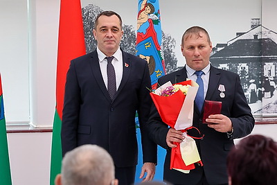 Передовикам аграрной отрасли Витебской области вручили награды за многолетний плодотворный труд