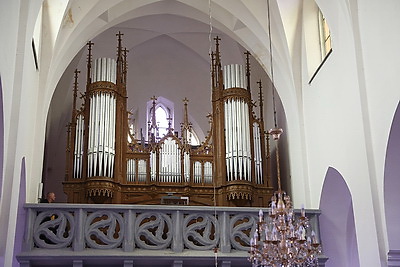 Достопримечательности. Костел святого Иоанна Крестителя