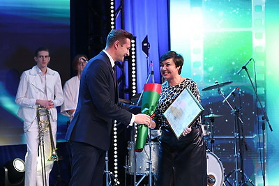 \"Любить кино по-белорусски\". В Минске состоялся театрализованный концерт ко Дню белорусского кино