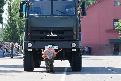 В Беларуси прошли праздничные мероприятия ко Дню десантников