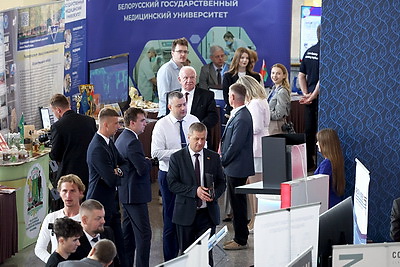 Каранкевич вручил премии правительства за достижения в области качества