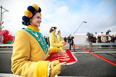 Лукашенко в Мозыре открыл обновленный мост через Припять