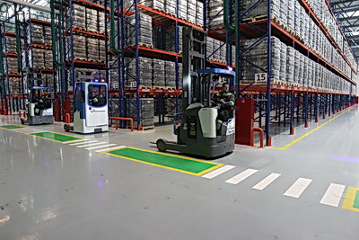 Под Минском открыли новый комплекс одного из крупнейших транспортно-логистических центров Беларуси