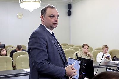 Турчин проводит прием граждан в Минском облисполкоме