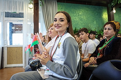 День Беларуси проходит на форуме \"Дети Содружества\"