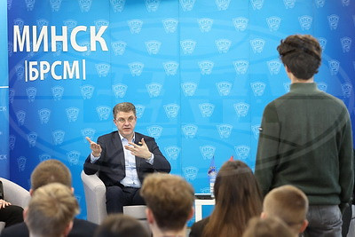 Открытый диалог студенческой молодежи с Кухаревым состоялся в Минске