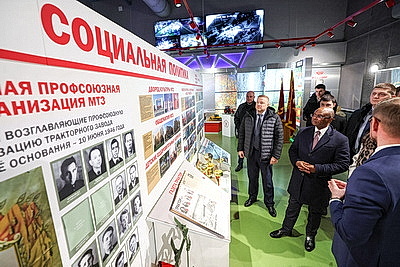 Парламентская делегация Кении посетила МНПЦ хирургии, трансплантологии и гематологии и МТЗ