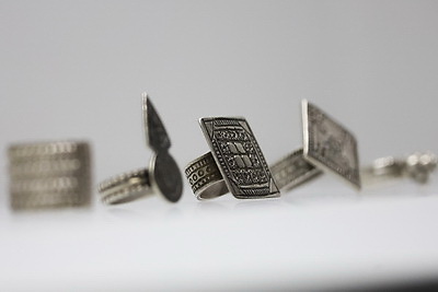 \"Элегантность серебра\". В Национальном художественном музее представили сокровища оманского двора