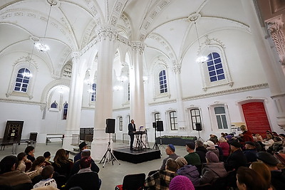 Иудеи всего мира празднуют Хануку