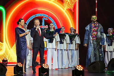 Музыкальная магия. Международный фестиваль \"Золотой шлягер\" проходит в Могилеве