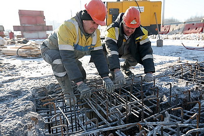 Реконструкция моста \"Юбилейный\" идет в Витебске