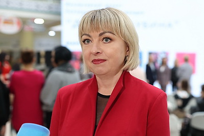 \"Другая глубина\". Новая выставка в рамках инклюзивного проекта БСЖ открылась в Минске