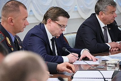 Лукашенко проводит селекторное совещание по уборочной кампании