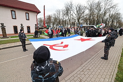 Валуны из Бешенковичей передали для памятника морякам в Санкт-Петербурге