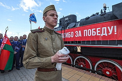 Сильный эмоциональный и патриотический проект. Жители Витебска встретили \"Поезд Победы\"
