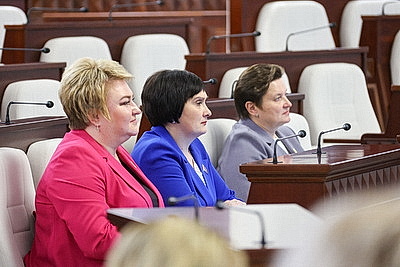 В Палате представителей состоялась встреча с представителями Белорусской ассоциации многодетных родителей