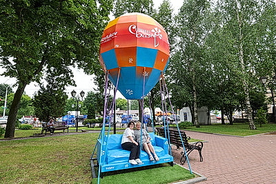 Сувениры, игрушки, аксессуары. Более 400 ремесленников участвуют в \"Задзвінскім кірмашы\" в Витебске