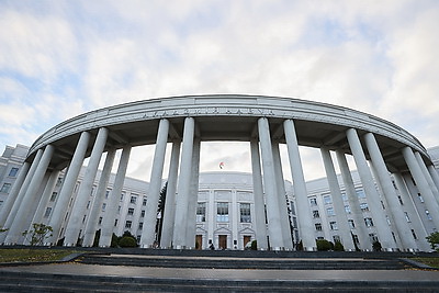 Дроны и цифровые двойники: выставка в области ИИ и робототехники проходит в Минске