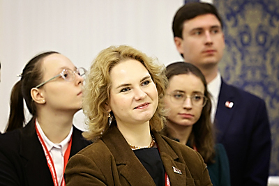 Дворец Независимости посетили молодые госслужащие