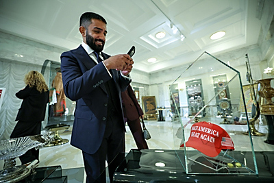 Главы делегаций ЕАГ посетили Дворец Независимости