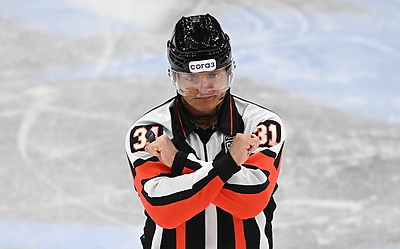 Хоккеисты \"Динамо\" разгромили московских одноклубников