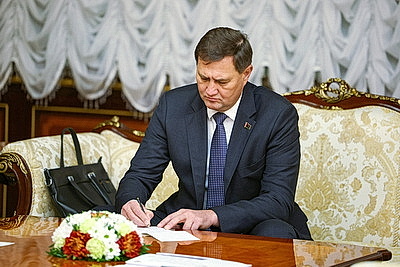 Лукашенко провел встречу с послом Индии