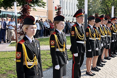 Участники медиафорума в Гомеле возложили цветы к памятному знаку жертвам геноцида